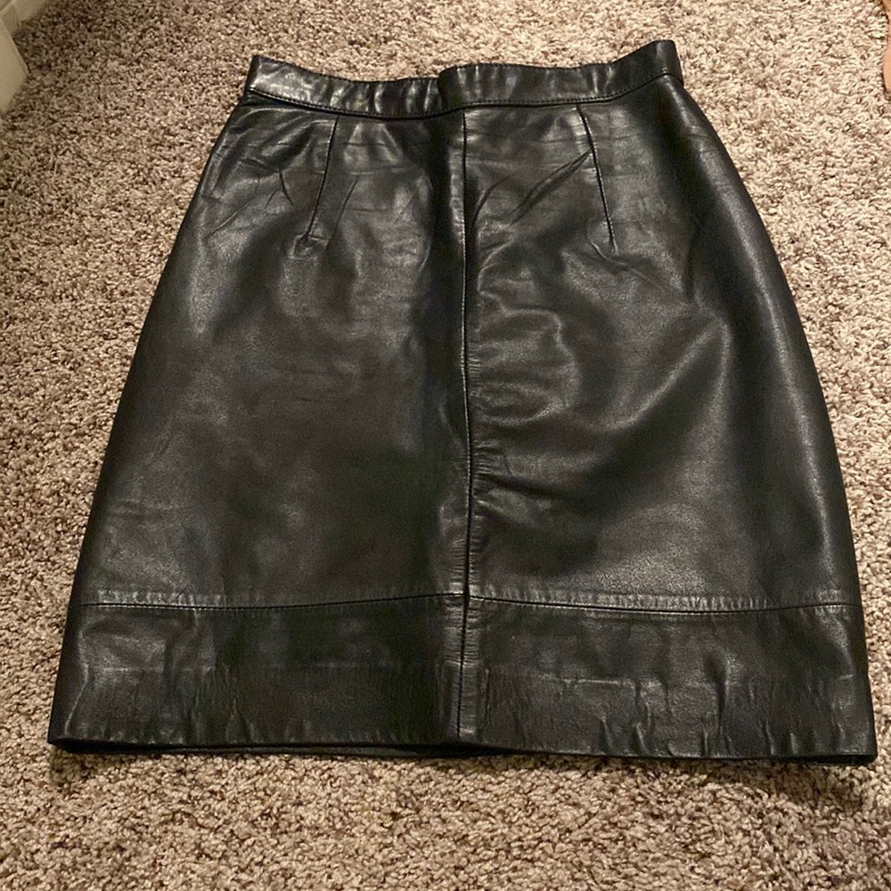 Genuine leather skirt
